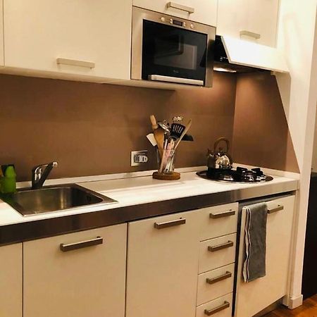 Portavenezia49 - Appartamento Milano Porta Venezia Con Jacuzzi Mailand Exterior foto