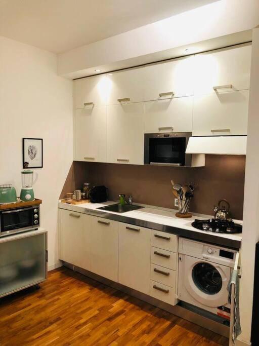 Portavenezia49 - Appartamento Milano Porta Venezia Con Jacuzzi Mailand Exterior foto